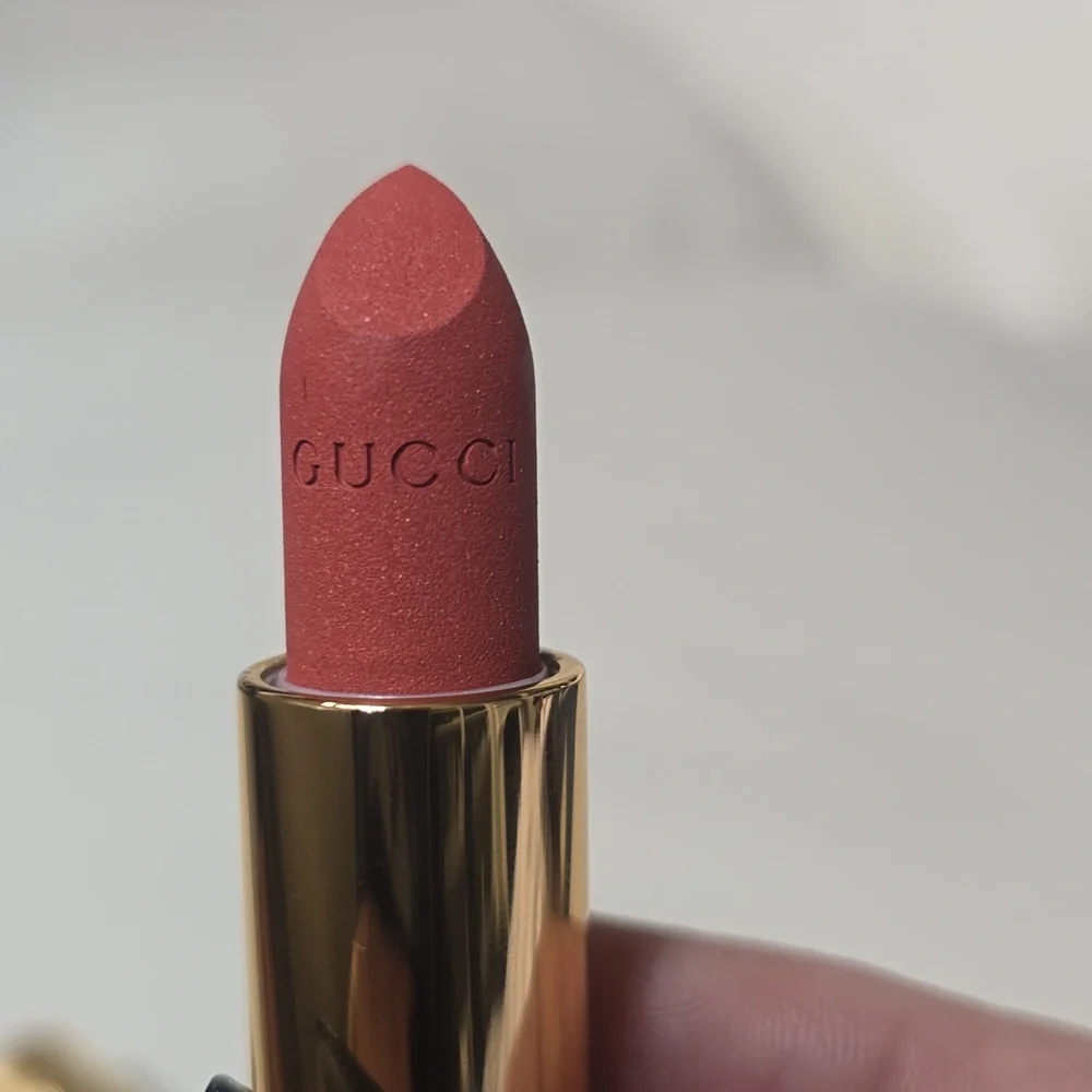 Gucci  Lipstick with Pink Box - Picture 5 of 5